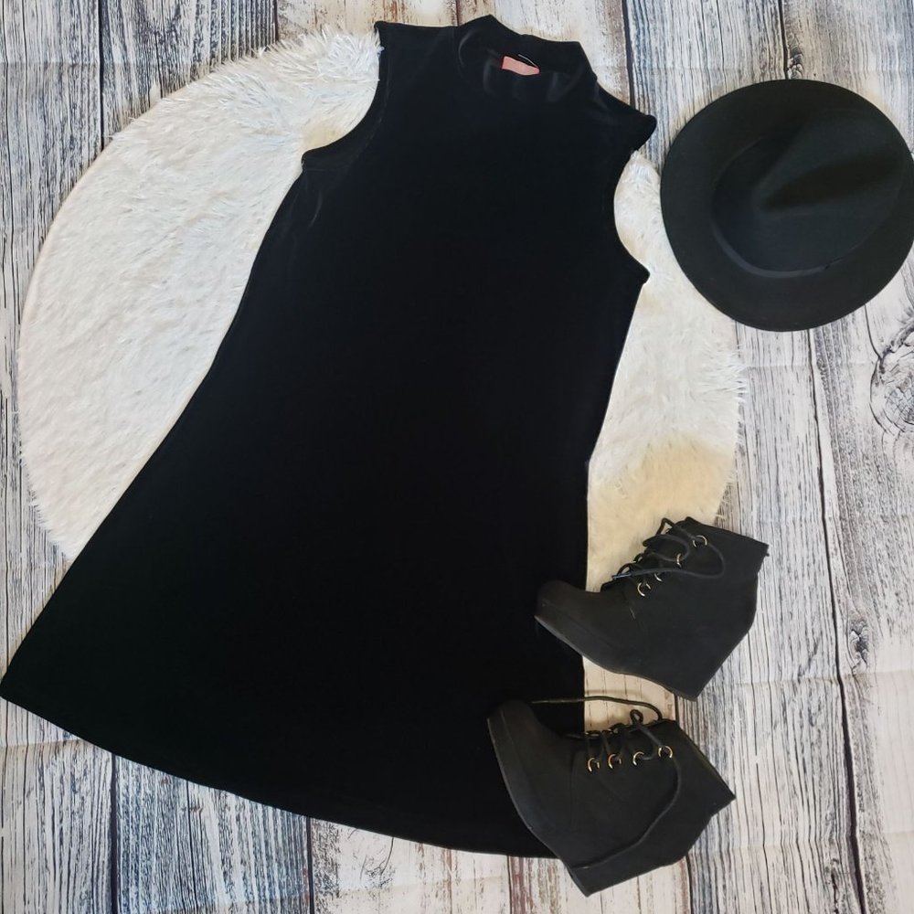 Vintage Cassini black crushed velvet dress